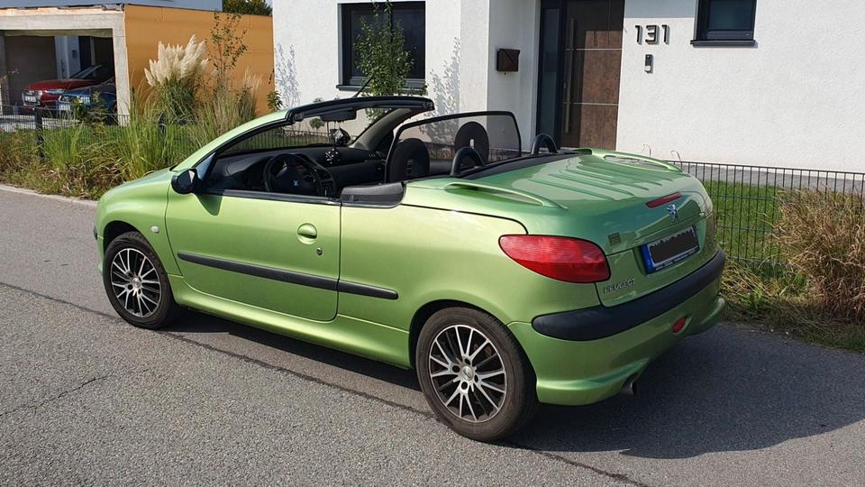 Peugeot 206 CC Cabriolet - Top Ausstattung! in Wildberg