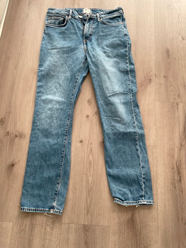 H&M Jeans Herren 31/32 in Karlsruhe