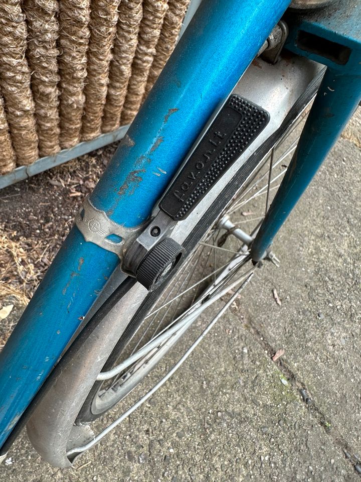 DDR Fahrrad Mifa Herrenfahrrad Herrensportrad 28er in Berlin