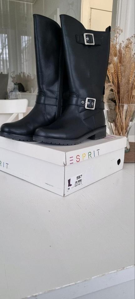 Stiefel Schuhe Esprit Größe 35 NEU in Garbsen