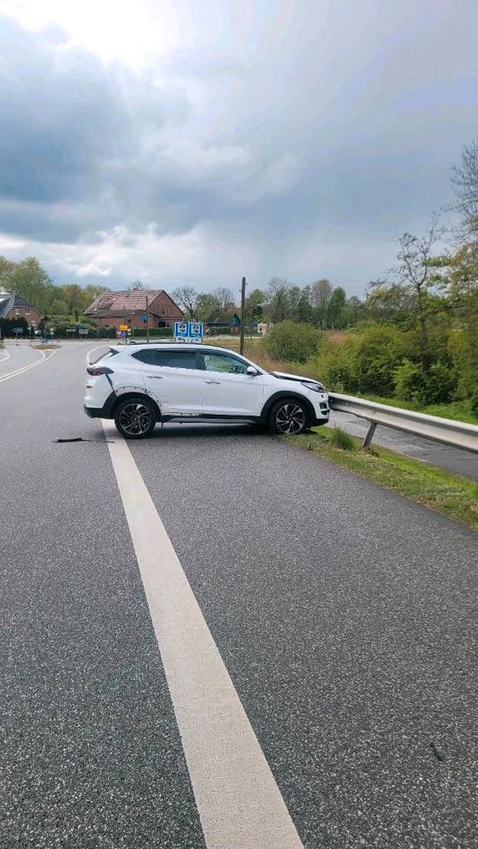 Hyundai tucson 1.6 t-gdi vollaustatung unfall in Hamburg