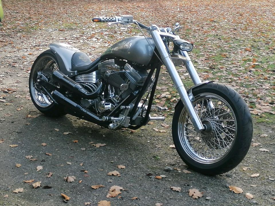 Harley custombike Hardcore dragster in Bad Oldesloe