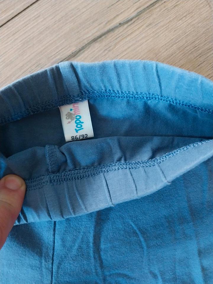 2-er Set kurze Hosen in Gr. 86/92 und 92 (Topomini) in Diesdorf