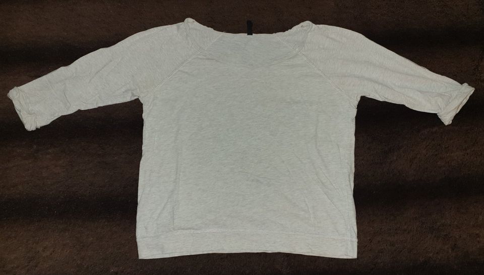 Top T-Shirt Hoodie Bluse Shorts... Gr.S 18 St. Kleiderpaket in Regenstauf