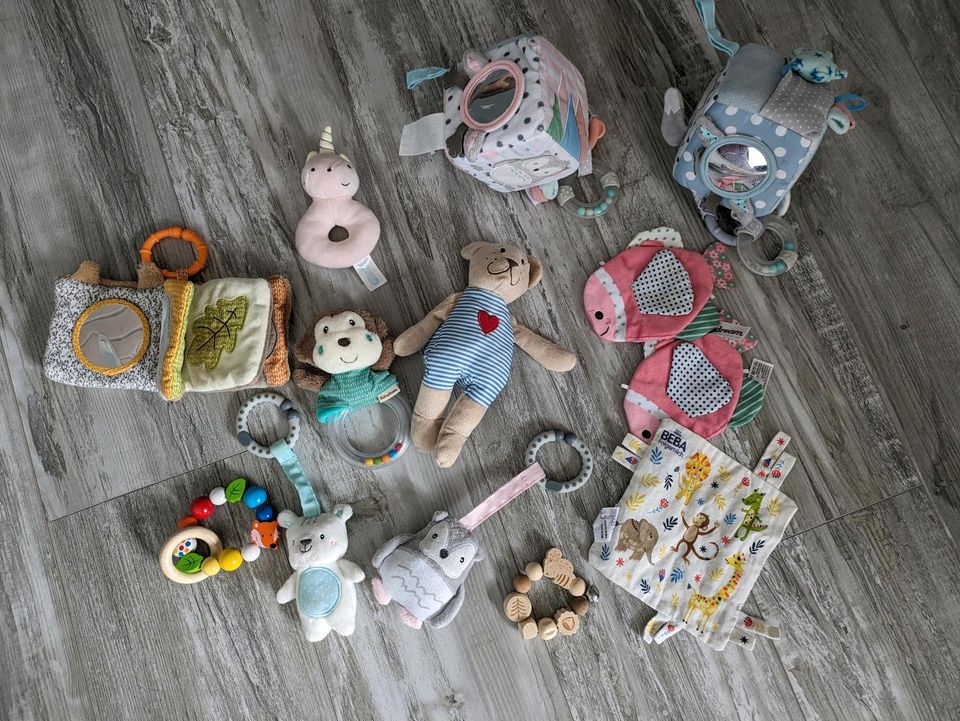Babyspielzeug in Emden