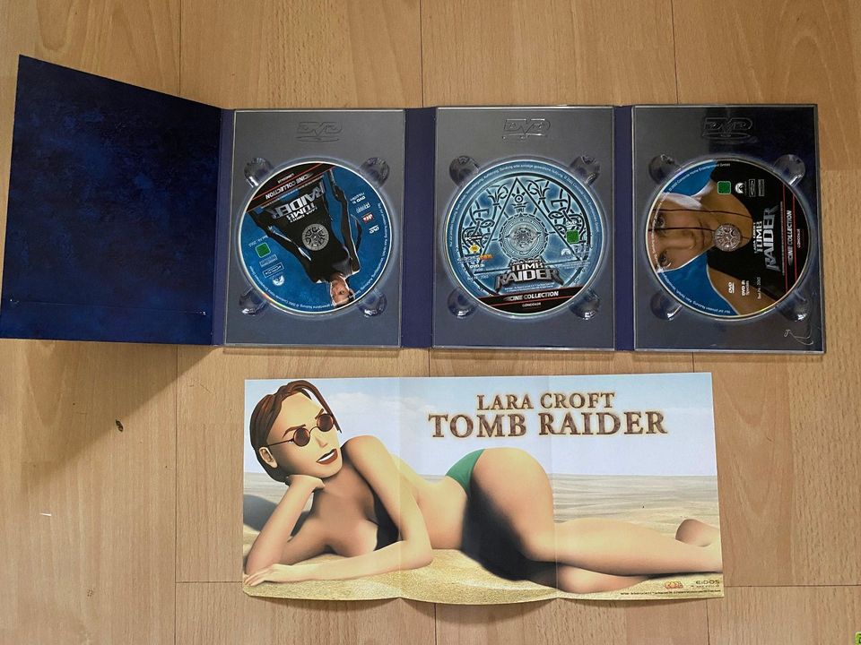 DVD box Tomb Raider Angelina Jolie Lara Croft Mit Poster Spiel in Offenbach