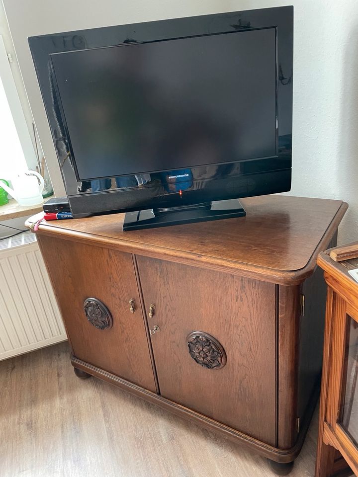 Antiker Wohnzimmerschrank Schrank Sideboard TV Holz alt in München