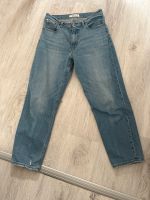 Abercrombie & Fitch Damen Jeans „The Mom High Rise“ Gr. 28 Nordrhein-Westfalen - Steinhagen Vorschau