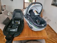 Babyschale Maxi cosi coral +Isofix Station family fix 3 + Einschlagdecke von Ullenboom Baden-Württemberg - Baiersbronn Vorschau