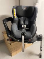 Römer/Britax DUALFIX M i-SIZE Blue Marble Autositz Reboarder Hessen - Egelsbach Vorschau