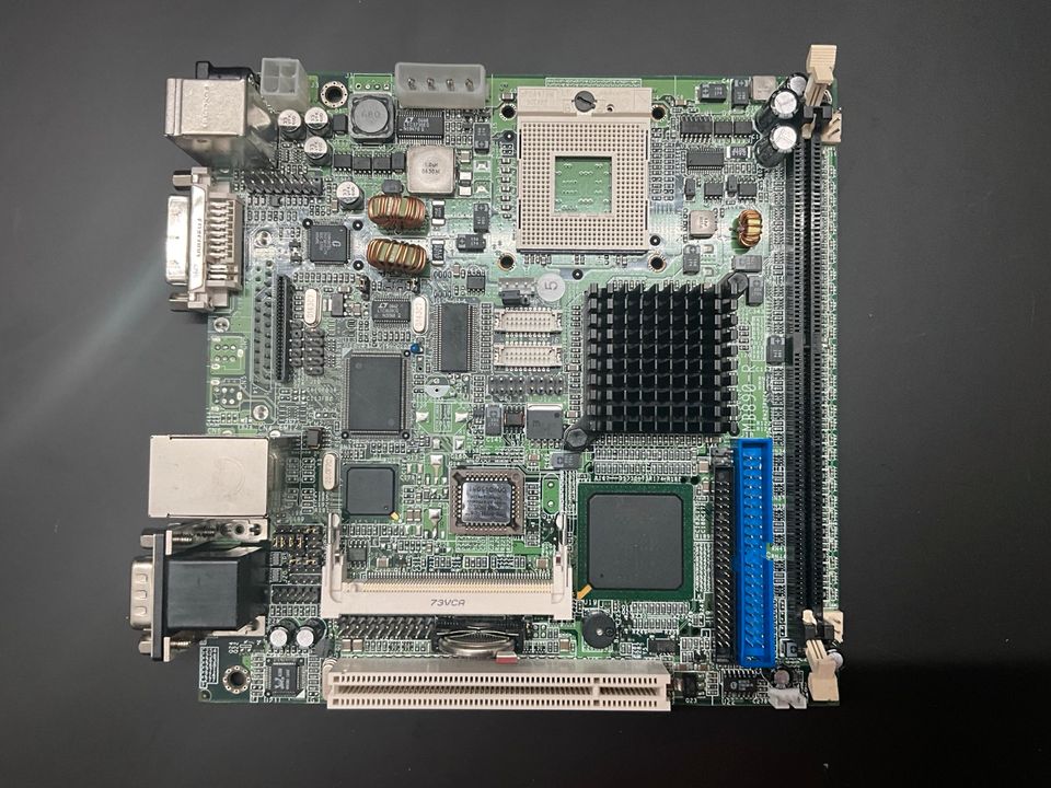 Mainboard MB 890-R in Bergkirchen