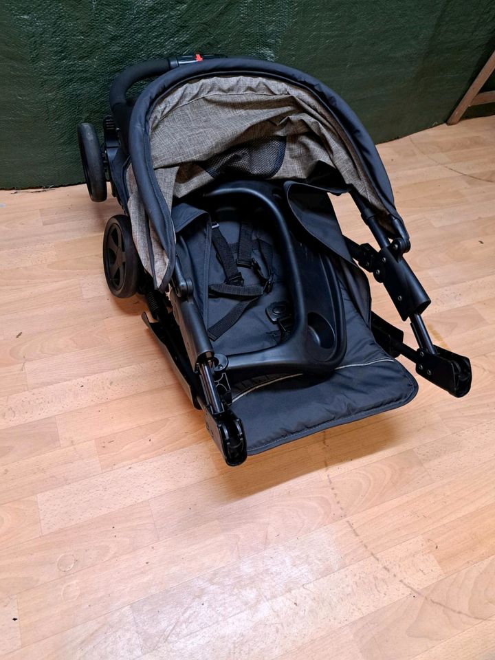 Kinderwagen in Emden