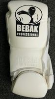 Verkaufe meine nagelneuen Boxhandschuhe Fa. "BEBAK" 10 0z. weiß Nordrhein-Westfalen - Bergisch Gladbach Vorschau