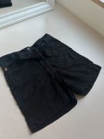 Schwarze Kurzhose von Shorts Massimo Dutti Größe M aus Leinen München - Untergiesing-Harlaching Vorschau