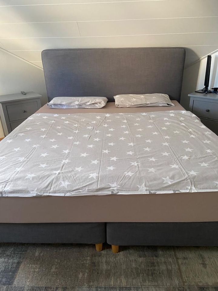 Dunvik Ikea Bett 180x200 cm dunkelgrau in Überherrn