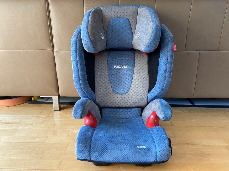 Autositz Recaro Monza mit Soundsystem, 15-36 kg, ca. 3-12 Jahre in Petershausen