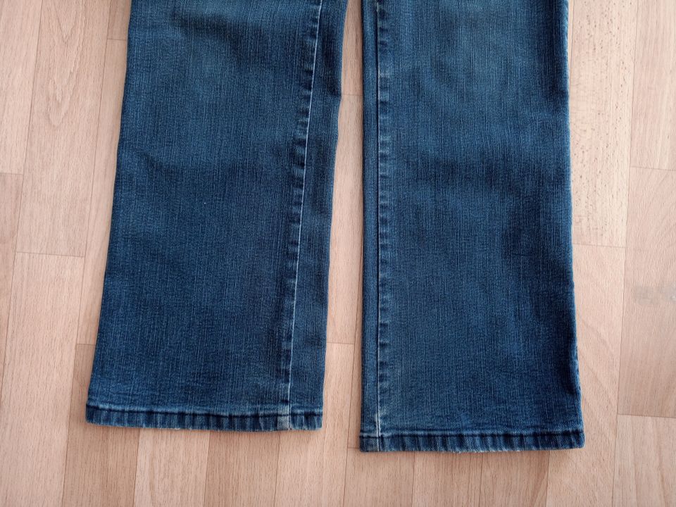 Wrangler Damen Jeans Jeanshose blau W33 L32 in Gablenz