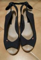 Sandaletten Tommy Hilfiger blau Keilabsatz Gr. 39 Bayern - Köfering Vorschau