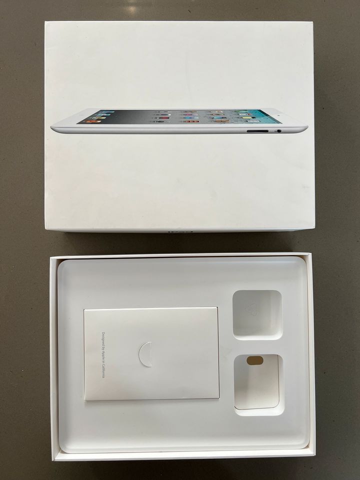 iPad 2 / Karton / Verpackung / 64GB white / aus 2012 in Bielefeld