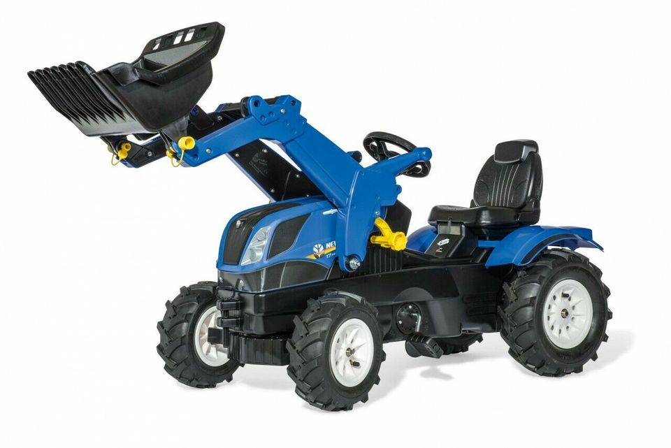 New Holland Rolly Toy in Rötz