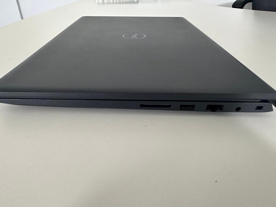 Dell Vostro 15 3510 i5-1135G7, 8GB, 15,6 Zoll, Englische Tastatur in Erfurt