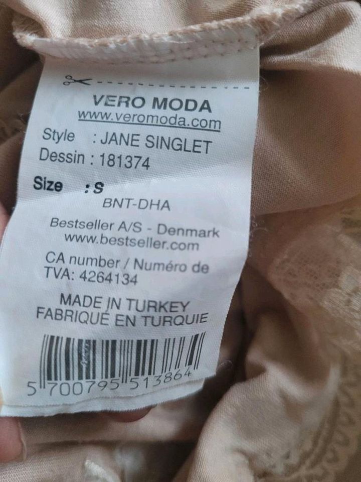 VERO MODA sexy Spitzen Träger Top long Shirt Gr. S in Göttingen