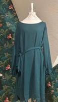 wunderschönes plus size Kleid dunkelgrün Stoff-Gürtel Nordrhein-Westfalen - Werdohl Vorschau