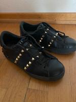 Originale Valentino garavani rockstud sneaker Schuhe mit Nieten Hessen - Kassel Vorschau