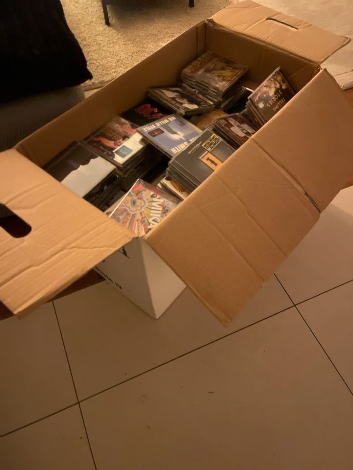Mehr als 300 CDs gemischt 1 Umzugskartons voll in Starnberg