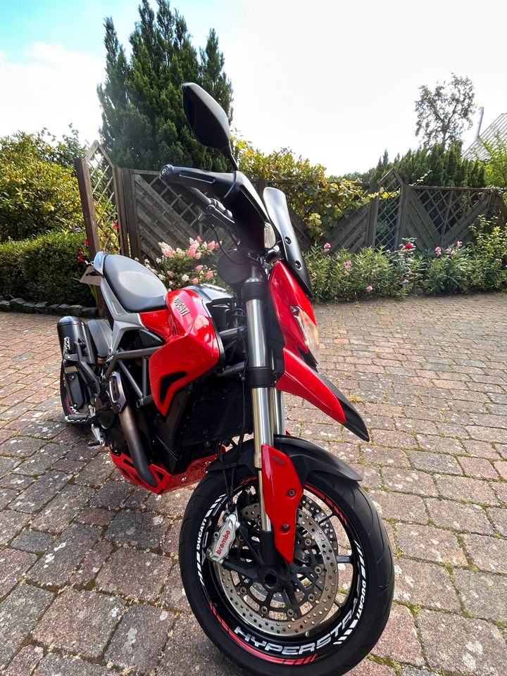 Ducati Hyperstrada 821 ABS! Gepflegt! in Winsen (Aller)