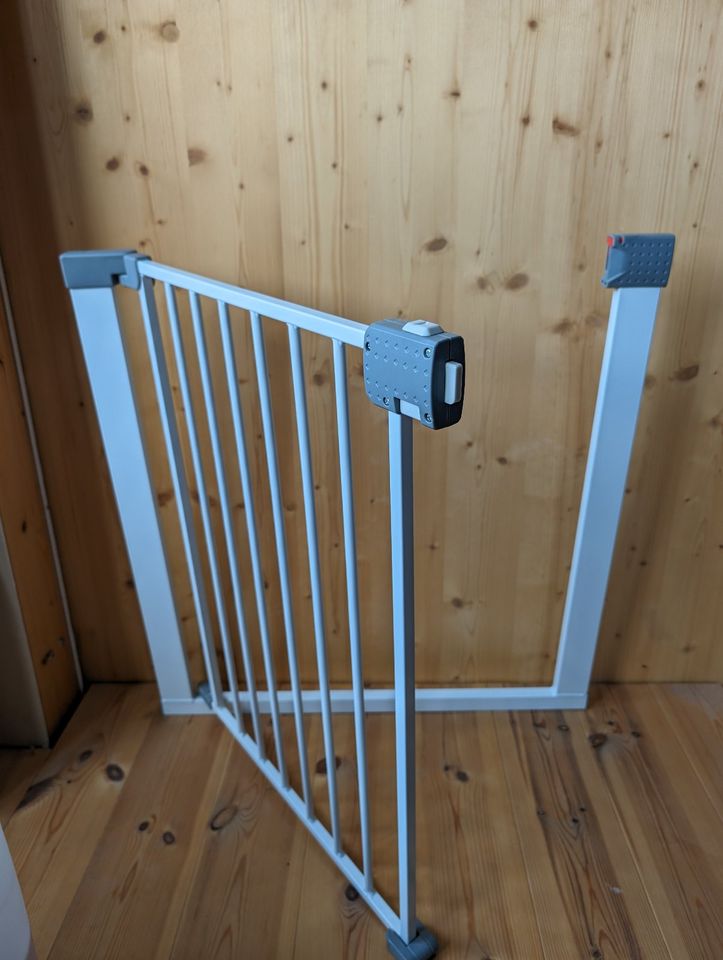 Sehr praktisches Tür- und Treppenschutzgitter für Kleinkinder. in Zirndorf