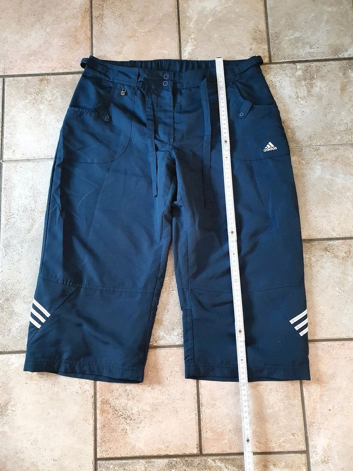 Adidas outdoor Hose Gr 36 kurz shorts Wanderhose in Düsseldorf