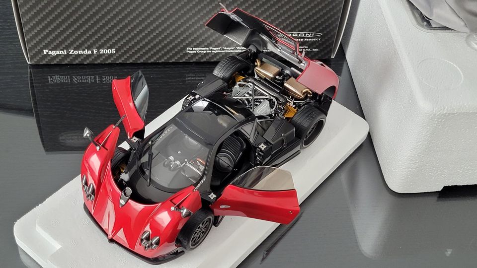 1:18 Pagani Zonda F 2005 Rosso Monza carbon Almost Real in Katzenelnbogen