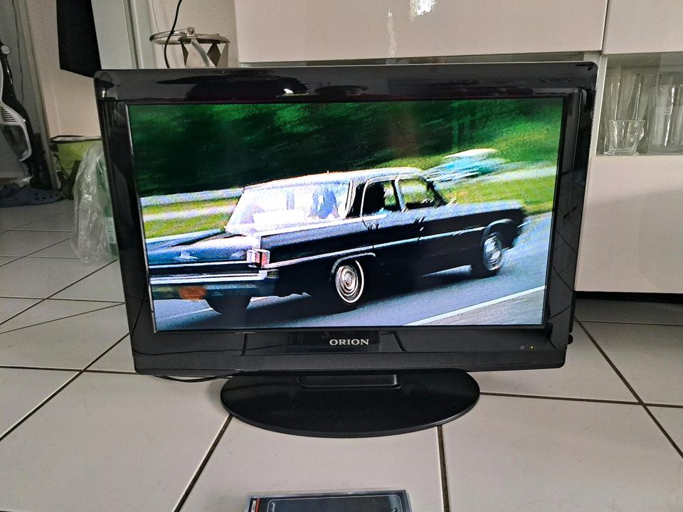 LCD TV 66cm mit DVD/CD Player und HDMI in Hagen