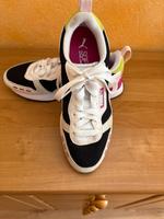 Sneaker von PUMA ❤️NEUWERTIG ❤️Größe 38 Niedersachsen - Bad Iburg Vorschau