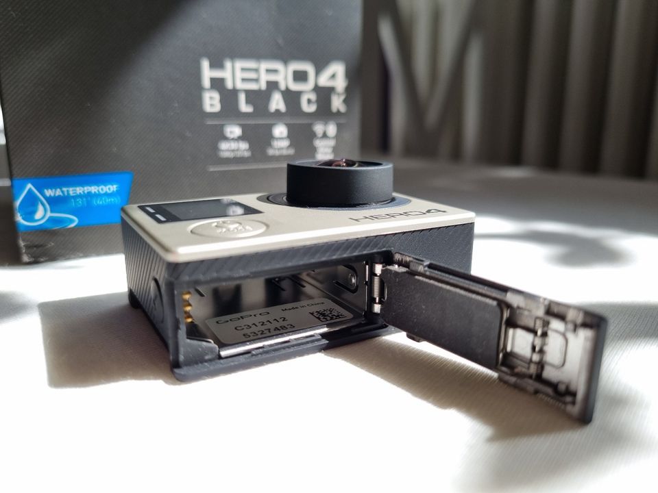 GoPro Hero 4 Black Edition (Action Kamera) mit viel Zubehör in Hamburg