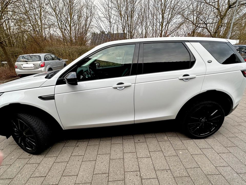 Land Rover Discovery Sport in Hamburg