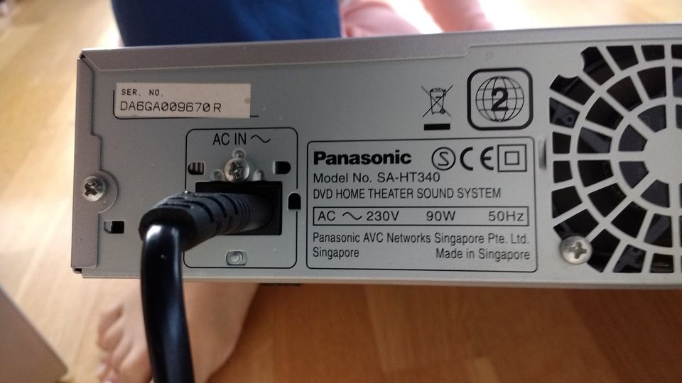 Panasonic SA HT340 5.1 Heimkinoanlage DVD Player in Immenstaad