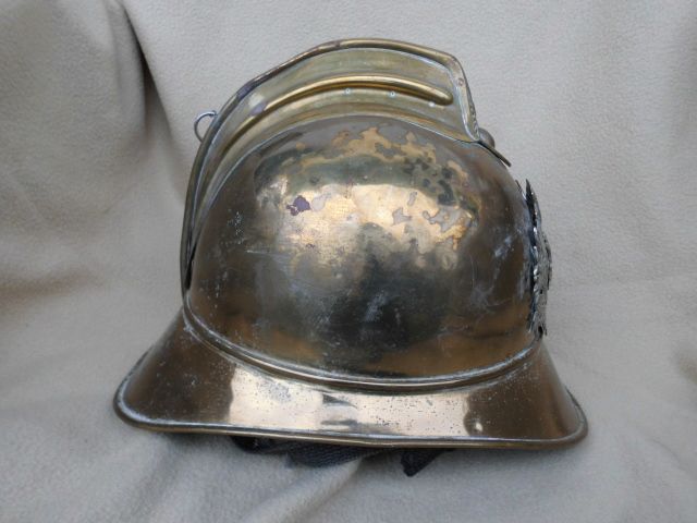 Feuerwehrhelm Portugal fire helmet Messing um 1940 in Kochel am See