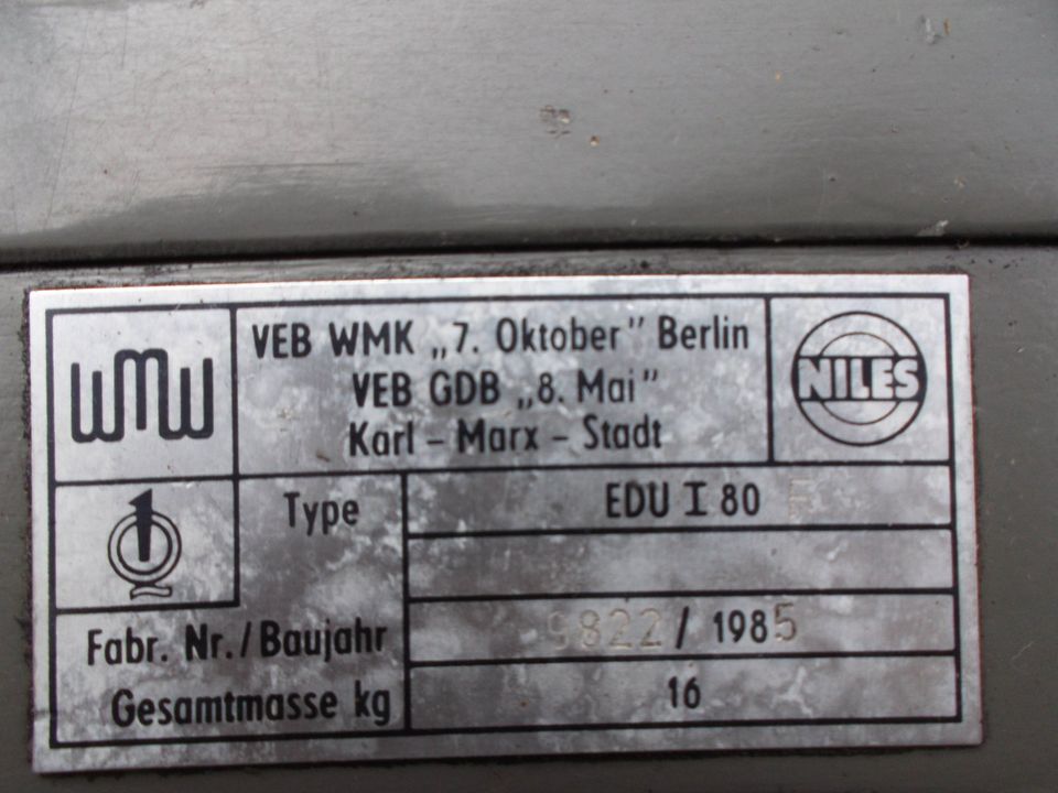 Mechanischer Maschinenschraubstock mit Motorantrieb in Helmbrechts