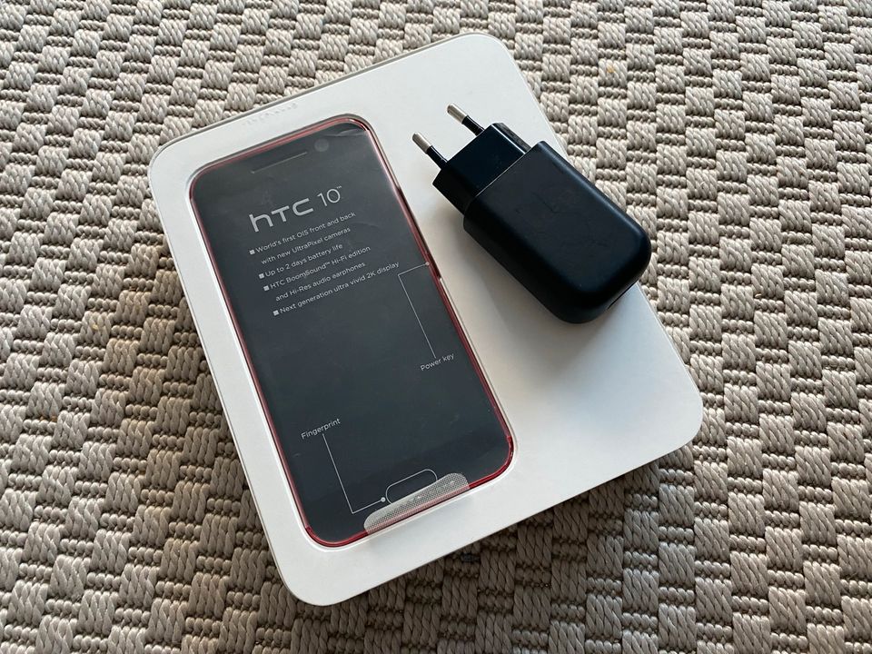 HTC 10 handy 32GB defekt in München