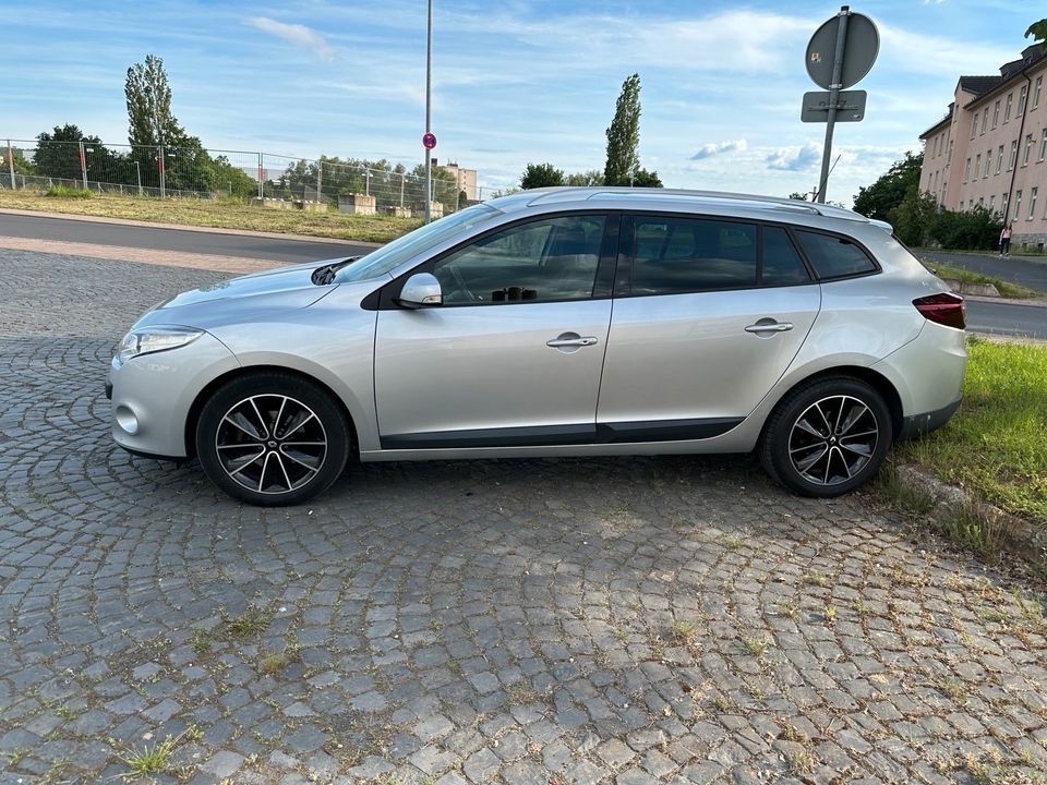 Renault Megane Dynamique*Klima*SHZ*Tempomat*DC H+V*Alu*TÜV 4/26 in Bad Hersfeld