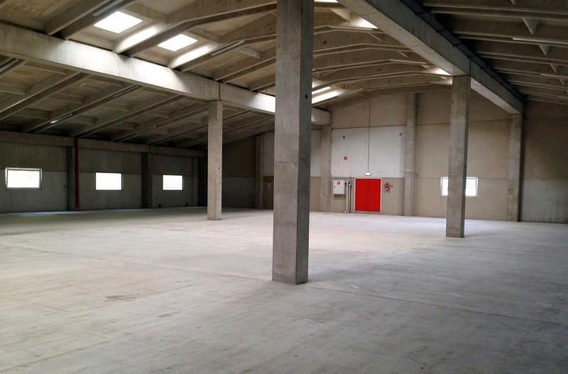 SUCHE Scheune Gewerbe Lager Halle Immobilien Grundstück ab 300m² in Vellmar