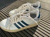 Adidas Sneaker Schuhe Gr 39 1/4 Nordrhein-Westfalen - Pulheim Vorschau