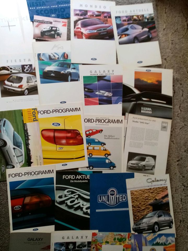 Ford Prospekte 90iger Jahre, KA, Fiesta, Mondeo. Galaxy in Werlte 