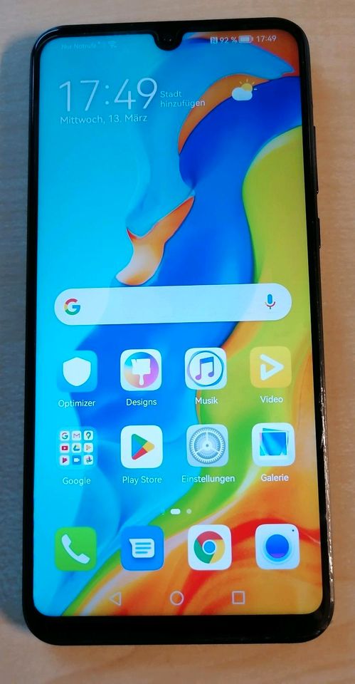 Huawei P30lite, 4 / 128 GB, mit Displayfolie und Cover in Detmold