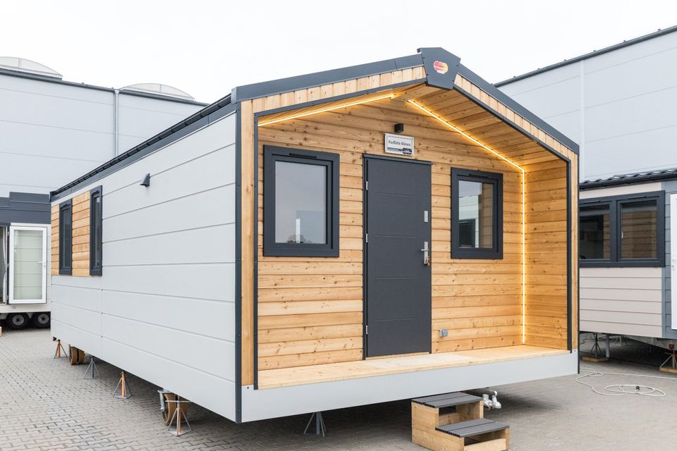 Vollmöbliertes und isoliertes Tinyhaus / Tinyhouse / Fertighaus / Wohnhaus ca. 30m² in Wiesbaden