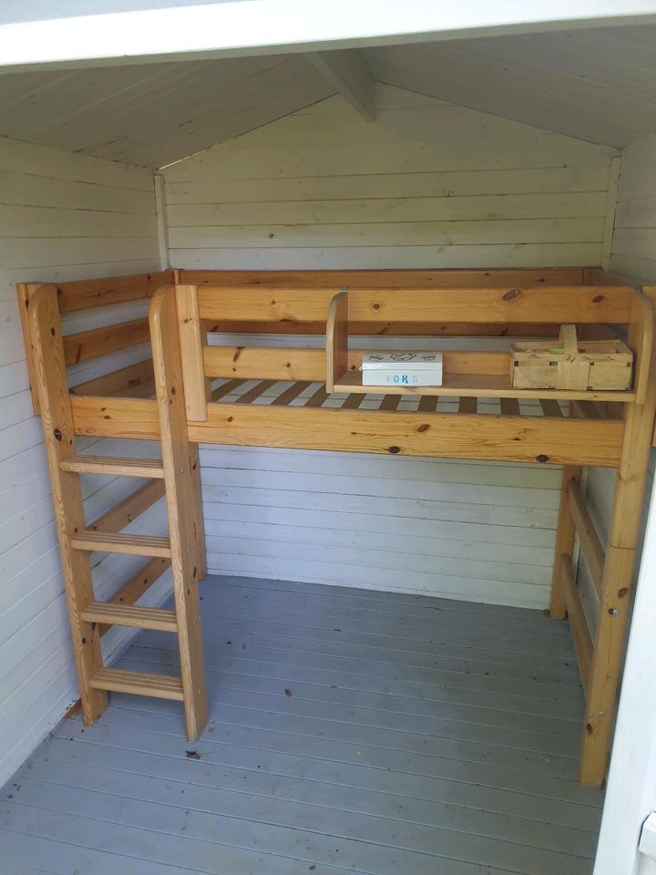 Baumhaus Hühnerstall Gartenhaus Schuppen Hochbett massiv Holz in Bad Segeberg