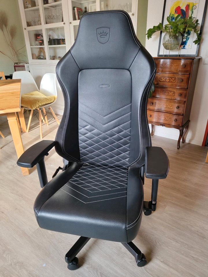 Bürostuhl Noblechairs HERO Gamingstuhl in Seelbach