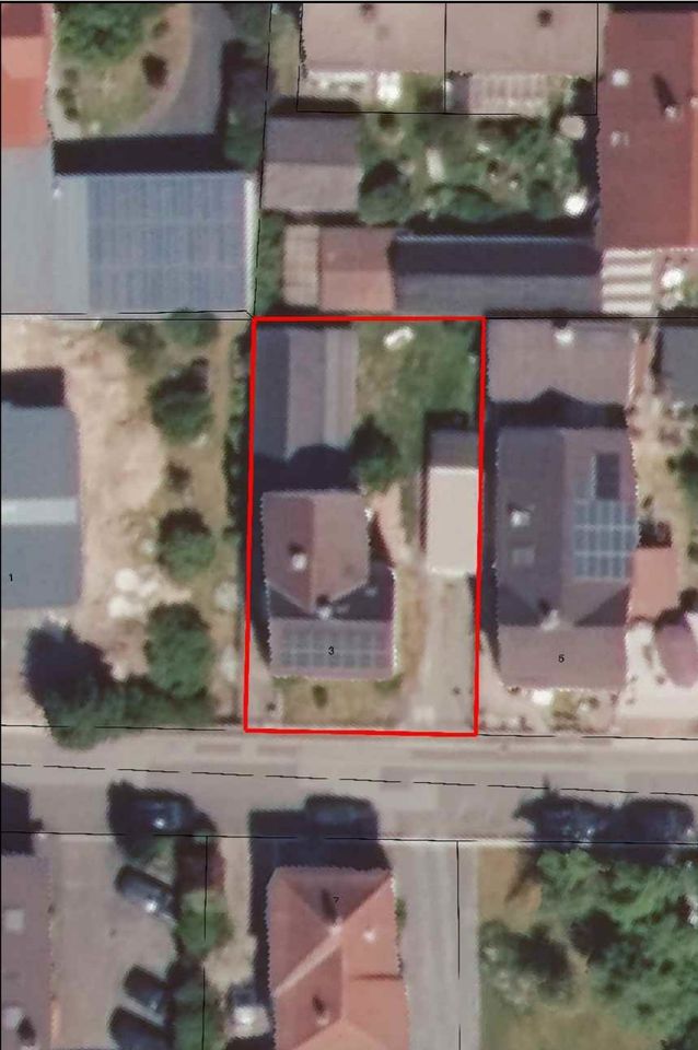 Immobilie - Einfamilienhaus mit Nebengebäude und Garage in Küps